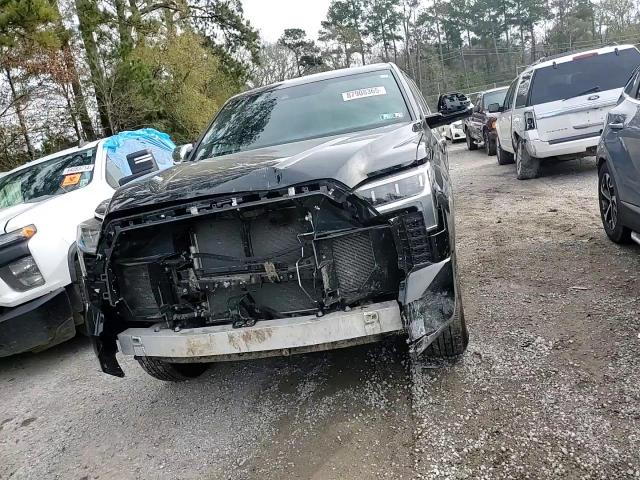 2023 Toyota Tundra - Image 11