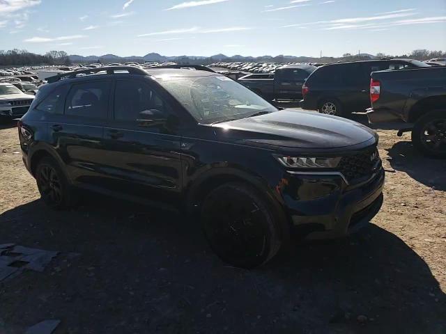 2022 Kia Sorento - Image 12