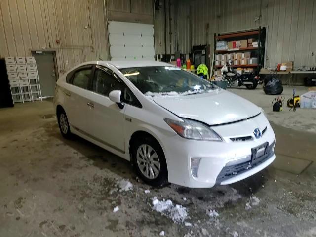 2012 Toyota Prius - Image 11