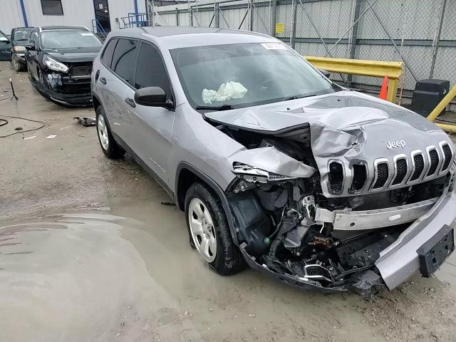 2017 Jeep Grand Cherokee - Image 15