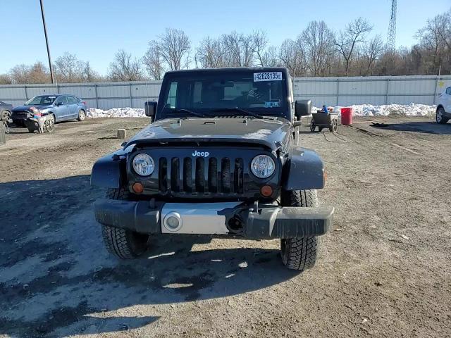 2010 Jeep Wrangler - Image 11
