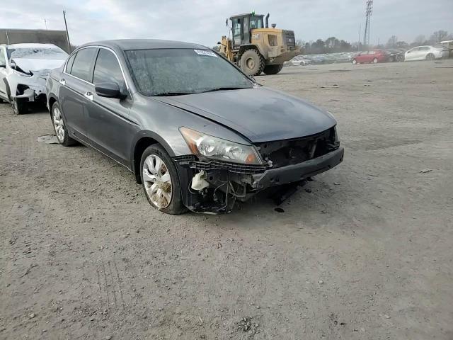 2009 Honda Accord - Image 11