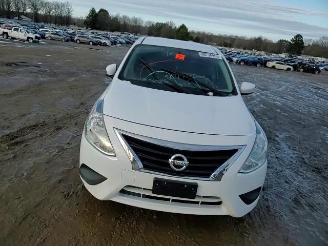 2016 Nissan Versa - Image 10