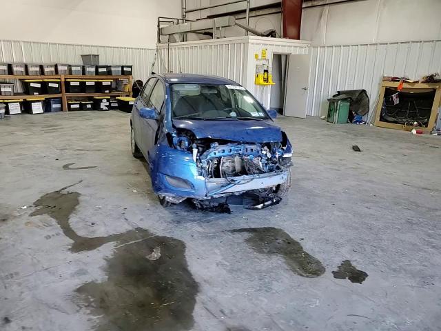 2011 Toyota Yaris - Image 11