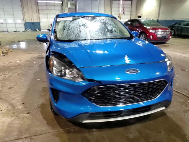 2020 Ford Escape - Image 14