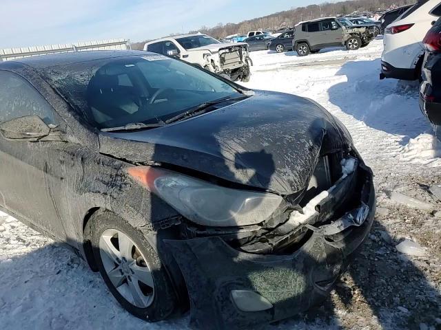 2013 Hyundai Elantra - Image 11