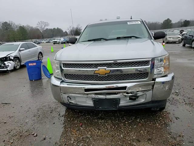 2013 Chevrolet Silverado - Image 10