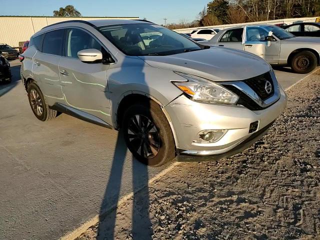 2017 Nissan Murano - Image 10