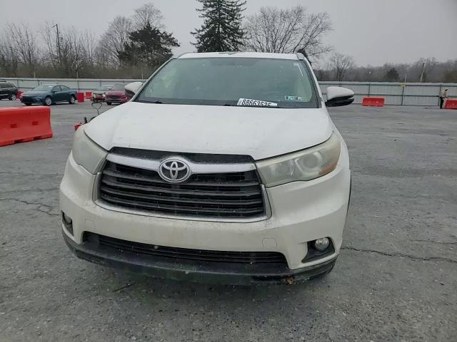 2015 Toyota Highlander - Image 12