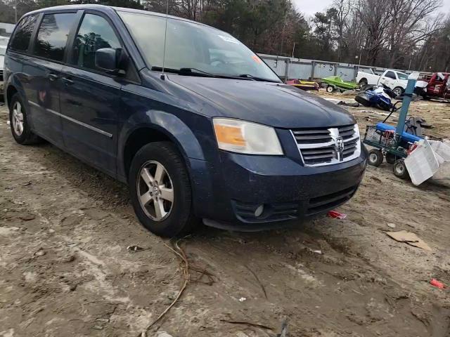 2008 Dodge Caravan - Image 12