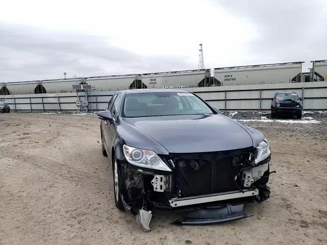 2012 Lexus LS - Image 11