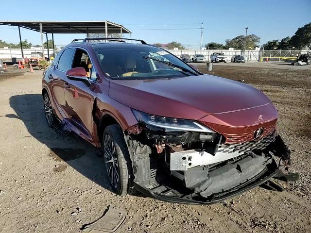 2023 Lexus RX - Image 12