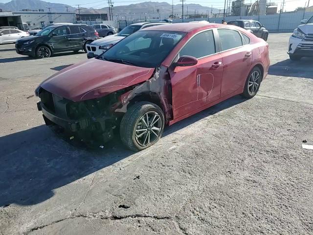 2023 Kia Forte - Image 10