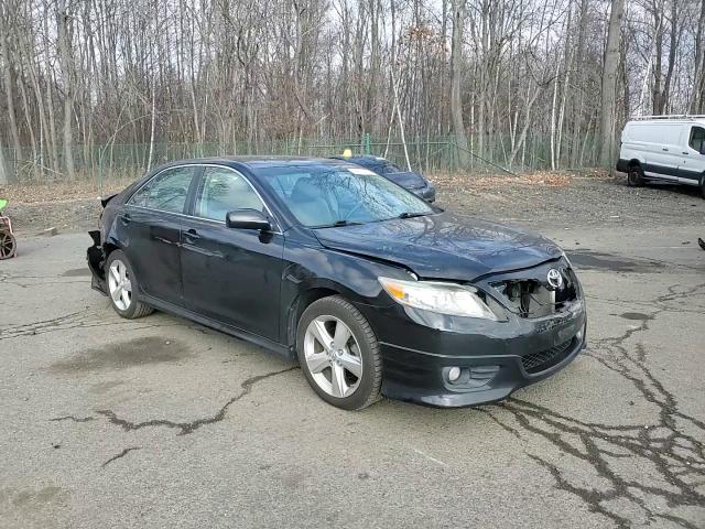 2011 Toyota Camry - Image 10