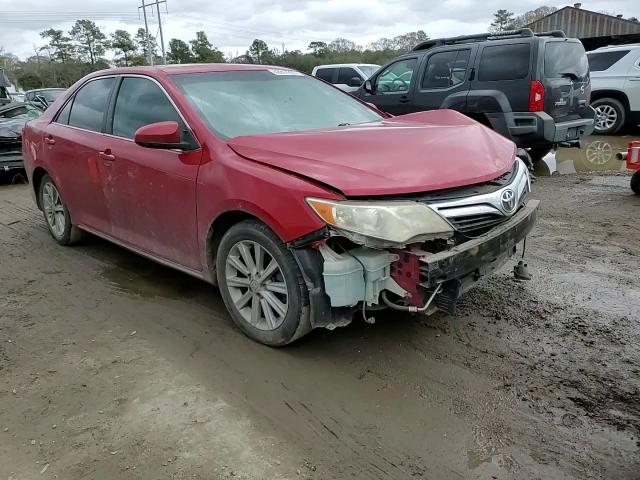 2014 Toyota Camry - Image 11