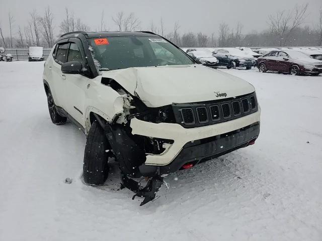 2019 Jeep Compass - Image 12