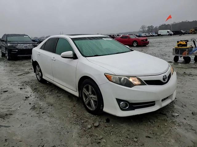 2012 Toyota Camry - Image 10