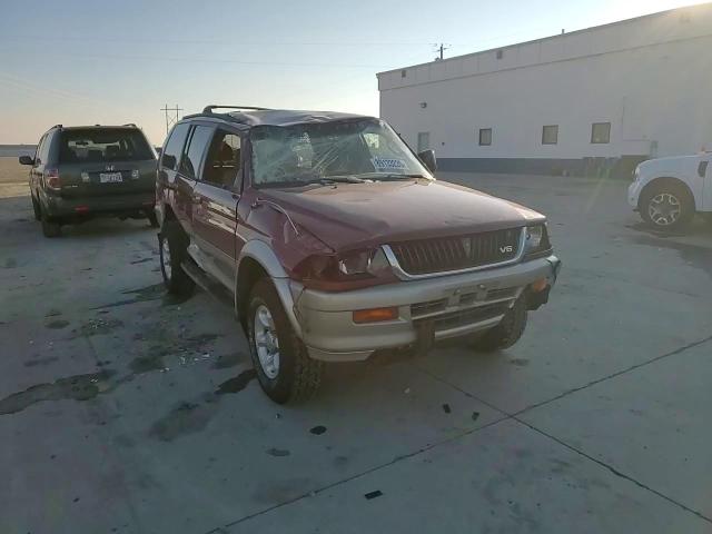 1999 Mitsubishi Montero - Image 10