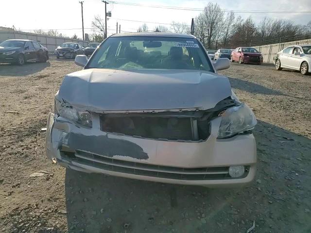 2006 Toyota Avalon - Image 10