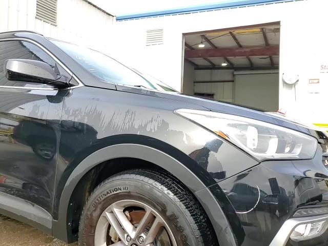 2017 Hyundai Santa Fe - Image 14