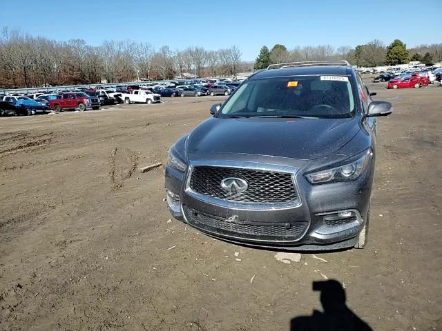 2017 Infiniti QX60 - Image 12