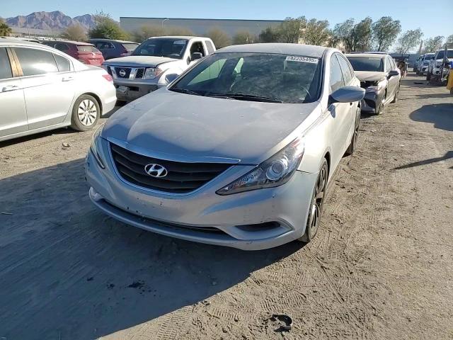 2011 Hyundai Sonata - Image 10