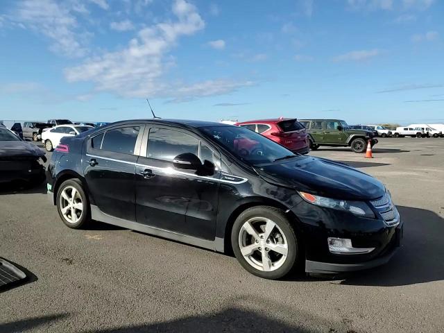 2014 Chevrolet Volt - Image 10