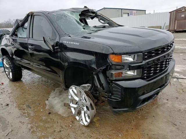 2020 Chevrolet Silverado - Image 14