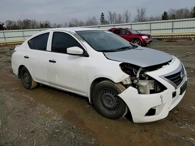 2018 Nissan Versa - Image 11