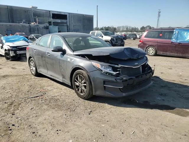 2017 Kia Optima - Image 11