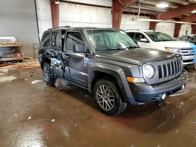 2015 Jeep Liberty (Patriot) - Image 14