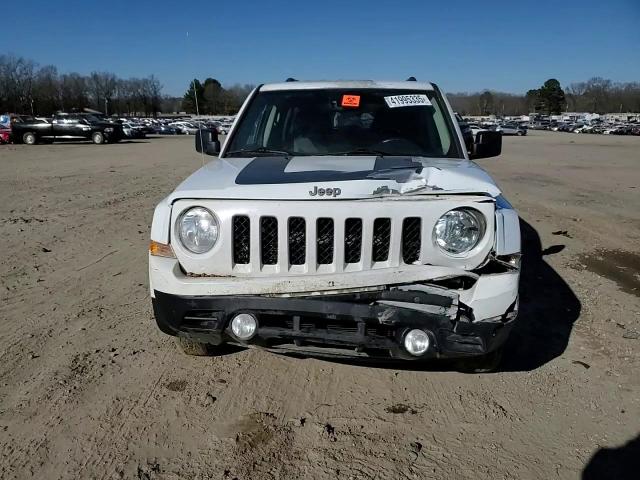 2016 Jeep Liberty (Patriot) - Image 11