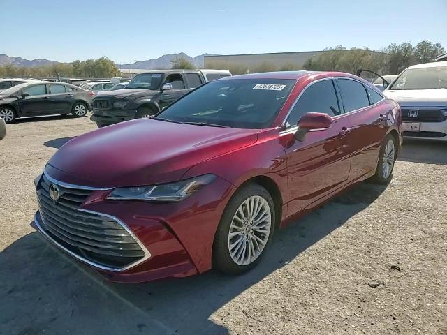 2020 Toyota Avalon - Image 13