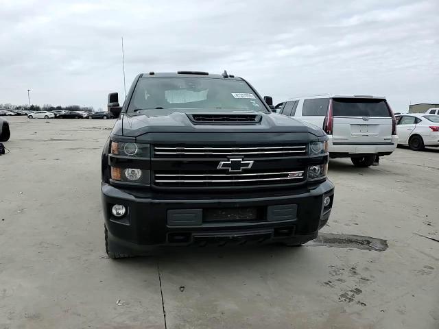 2019 Chevrolet Silverado - Image 10