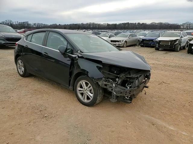 2017 Chevrolet Cruze - Image 13