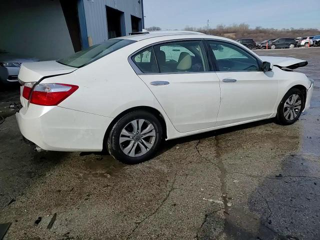 2015 Honda Accord - Image 13