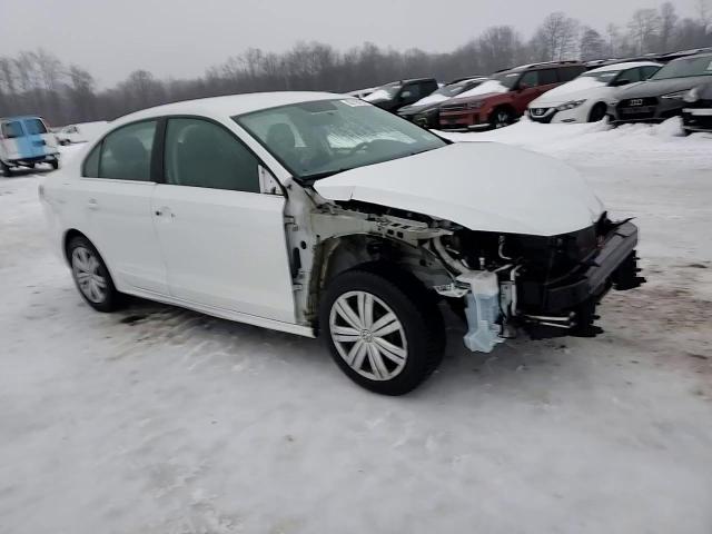 2017 Volkswagen Jetta - Image 14