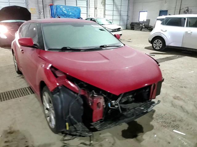 2016 Hyundai Veloster - Image 11