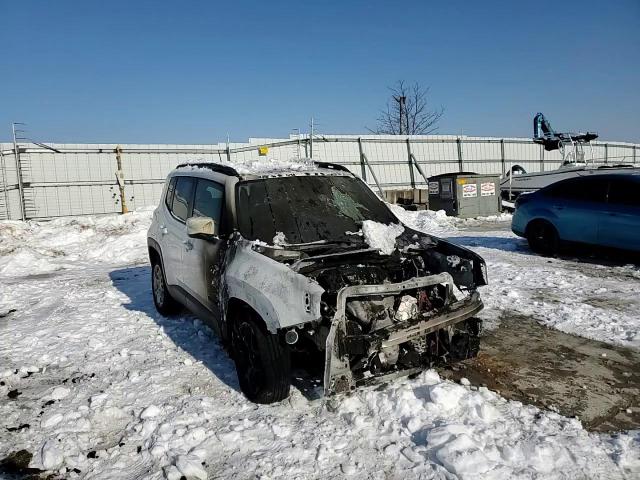 2016 Jeep Renegade - Image 11