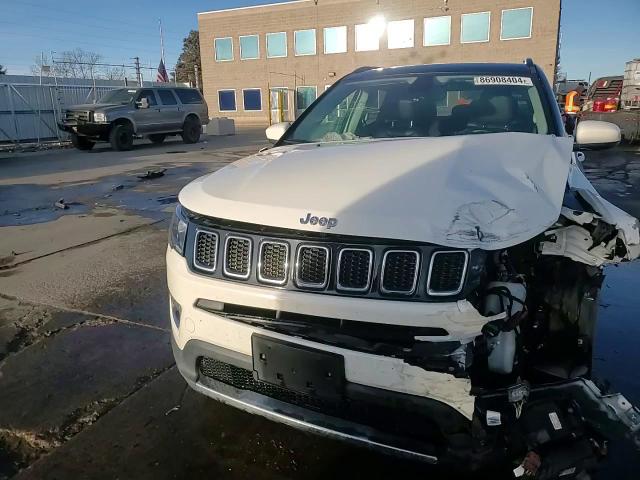 2018 Jeep Compass - Image 14