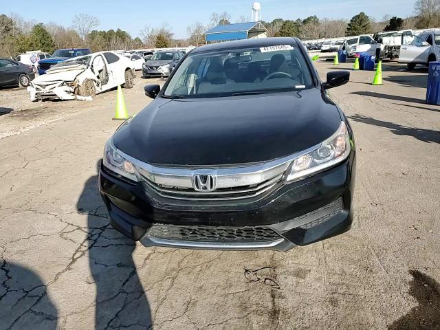 2017 Honda Accord - Image 11