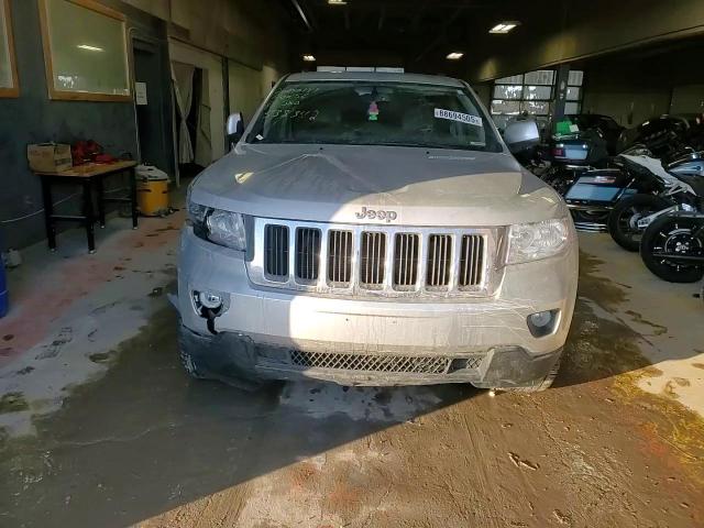 2011 Jeep Grand Cherokee - Image 11