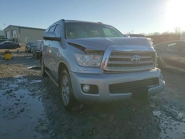 2013 Toyota Sequoia - Image 14