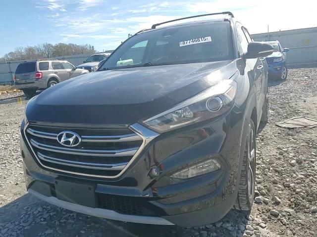 2017 Hyundai Tucson - Image 11