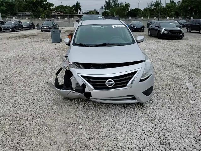 2017 Nissan Versa - Image 13