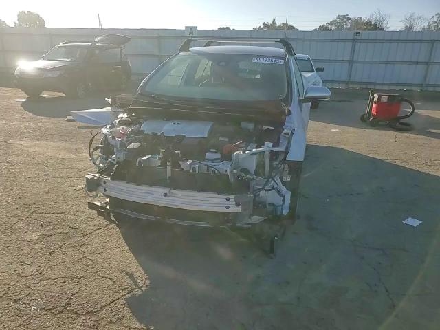2020 Toyota Prius - Image 11