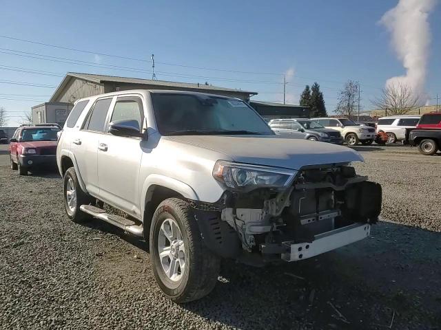 2021 Toyota 4Runner - Image 11