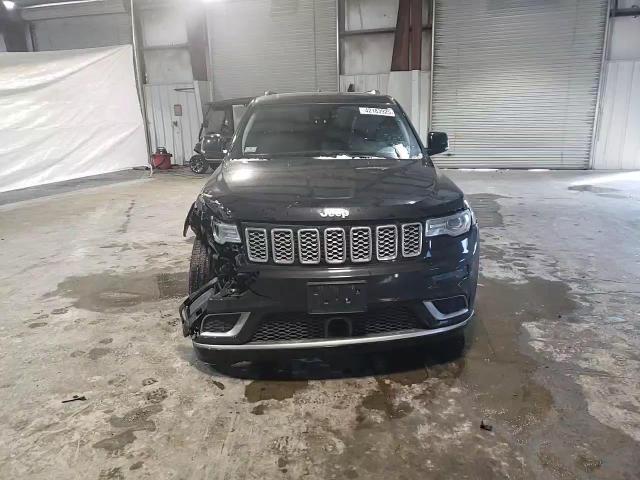 2017 Jeep Grand Cherokee - Image 12
