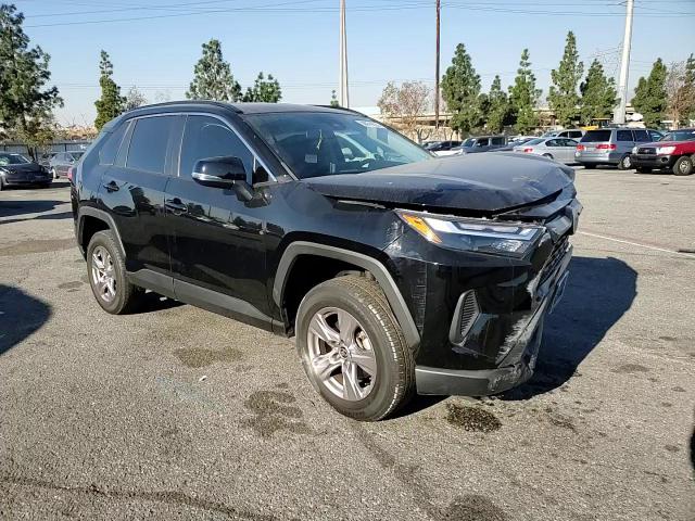 2023 Toyota RAV 4 - Image 11