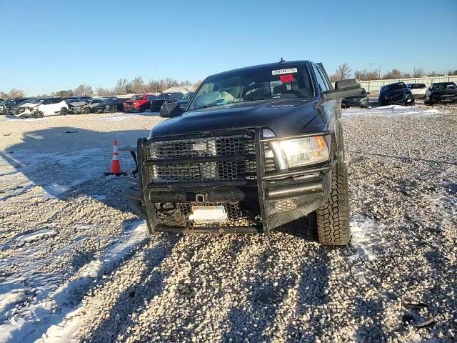 2015 RAM 3500 - Image 10